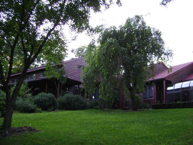 Building photograph for 63 MUNGER LN